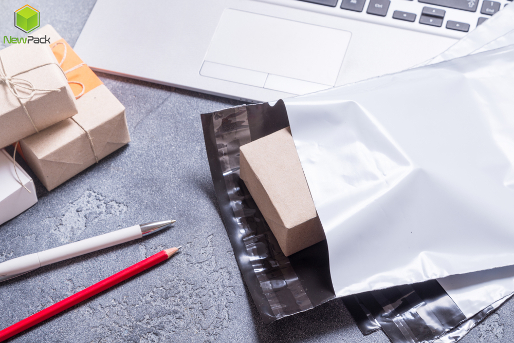 How To Impress Your Customers With Best Packaging Material And Build Your Brand